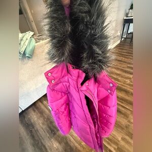 Girls Size Small (7-8) Justice Hot Pink Winter Coat w/ Faux Fur. Never worn.